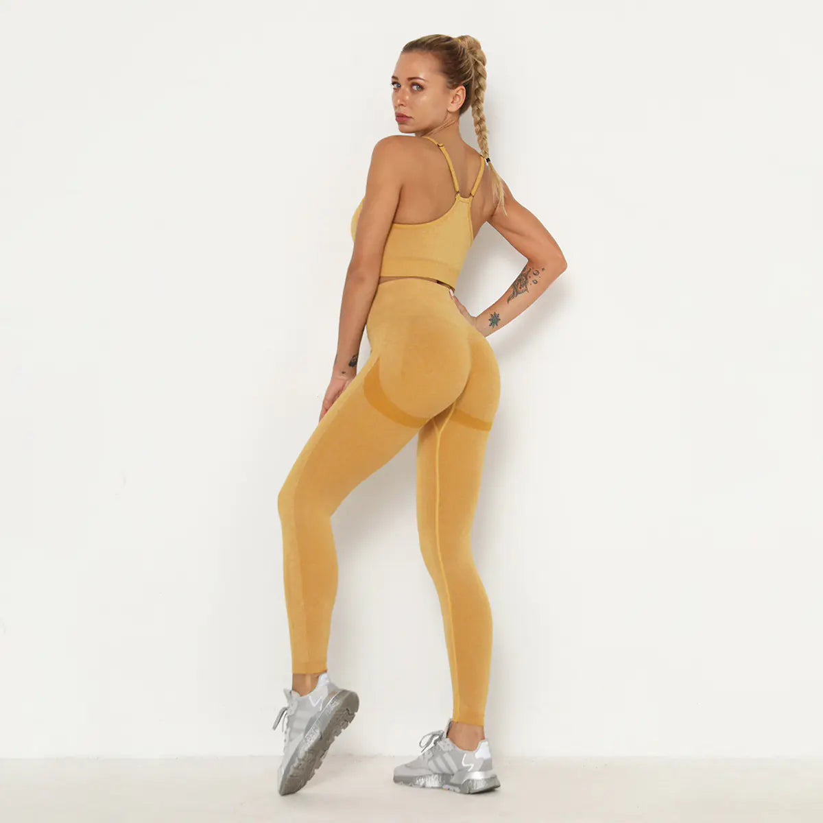 Seamless Yoga Set with Sports Bra and Leggings