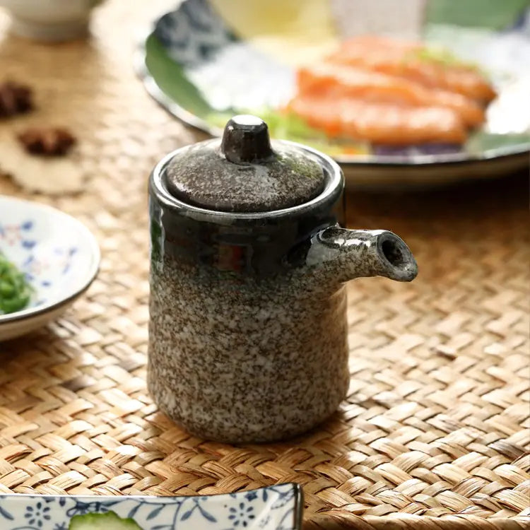 Ceramic Oil Pot for Soy Sauce Seasoning